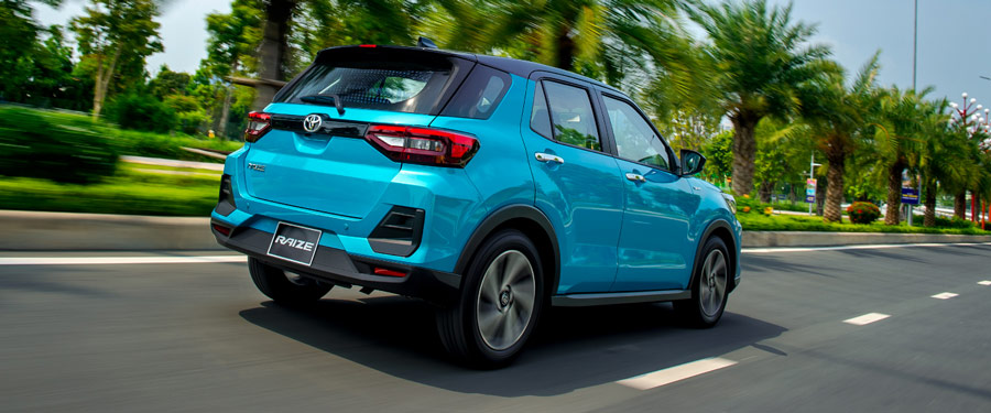 Góc nhìn sau xe Toyota Raize