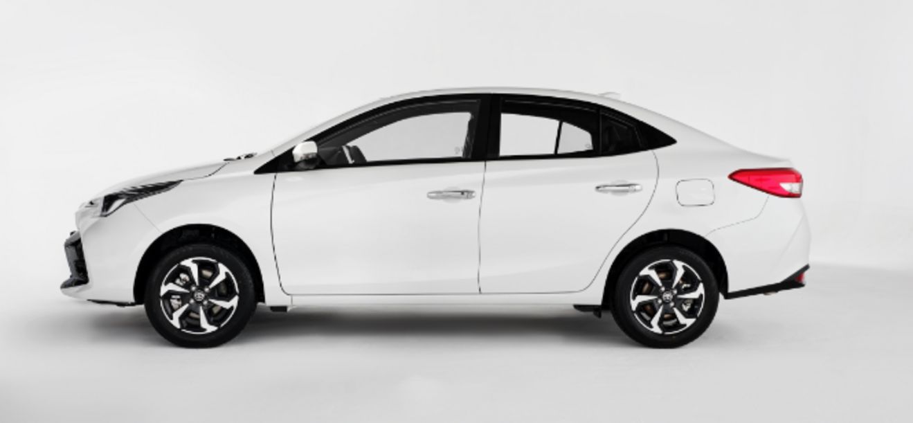Dung tích nhớt xe Vios bao nhiêu lít và chi phí thay mới